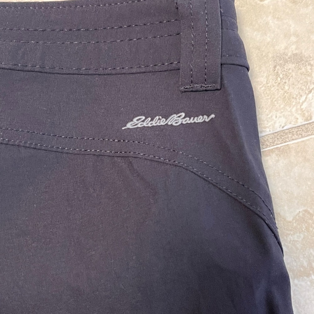 Eddie Bauer Capri Women's 4 Black Cropped Pants First Ascent Nylon Cargo Pocket - Picture 10 of 15